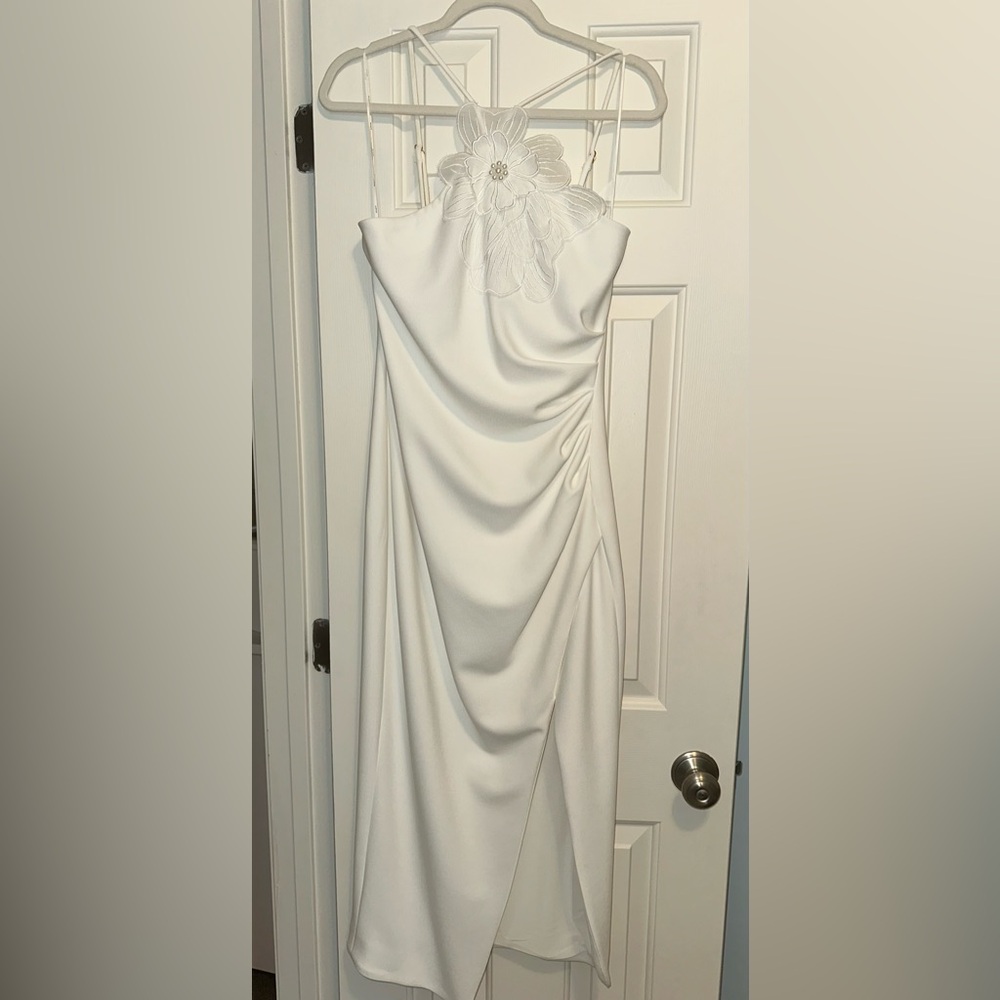 Elliatt Janelle White Midi Dress